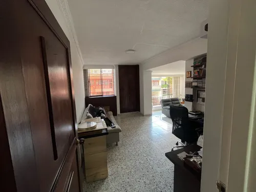 Apartamento Ubicado En Segundo Piso, En Edificio Del Ingenio