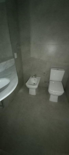Imagen 3 de 17 de Venta De Monoambiente En Flores, Con Amenities