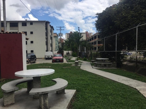 Imagen 1 de 11 de Apartamento Res. Parima I, Ina-028