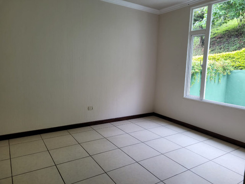 Imagen 22 de 30 de Venta Casa Q 1,430,000 En Ciudad Guatemala