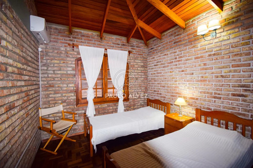 Casa En Alquiler Temporal En Piriápolis, Ideal Para Disfrutar En Vacaciones, Tres Dormitorios, Baño. A Metro Del Mar