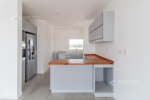 Imagen 13 de 30 de Casa En Venta En Barrio Puertos Del Lago - Maroto Propiedades