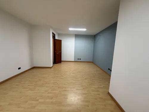 ¡tu Oficina Ideal En El Corazón De Rionegro!, Moderna Y Comoda, Excelente Ubicacion.