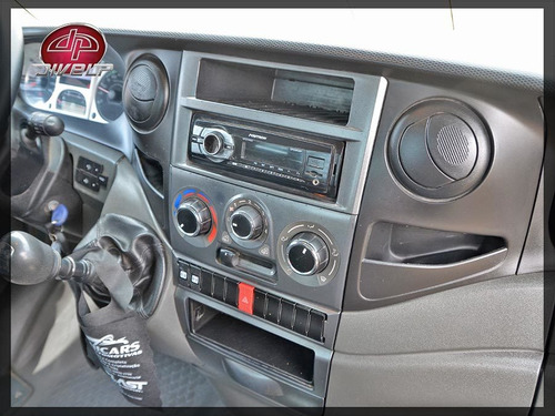 Imagem 12 de 15 de Iveco Daily 35s14 Carroceria Em Madeira 2018