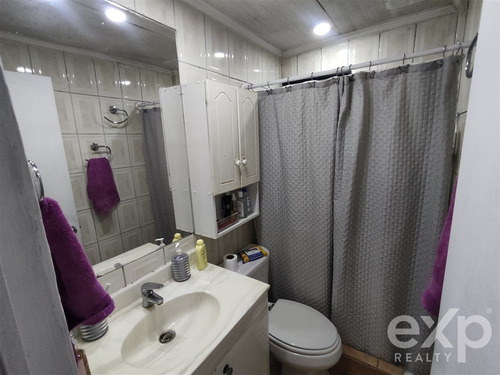 Casa En Venta De 2 Dorm. En Maipú