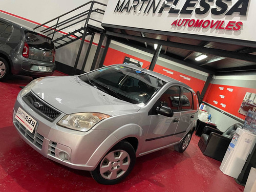 Imagen 1 de 16 de Ford Fiesta 2009 1.6 Ambiente Mp3