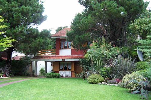 Chalet En Venta En Costa Del Este