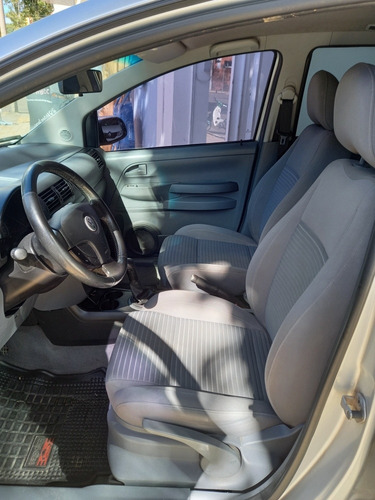 Volkswagen Surán Highline 1.6