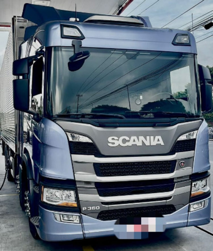 Scania P360 8x2 2022 Baú 8,5 Mts  Mugen Caminhões