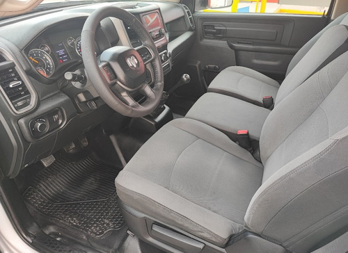 RAM 4000 5.7 Chasis Cabina P 4x2 Mt