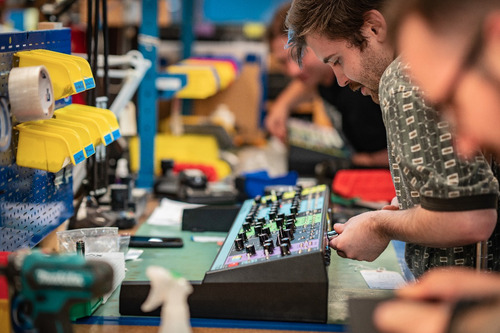 Imagen 9 de 10 de Matriarch Sintetizador Análogo Parafónico Con Delay - Moog