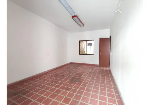 Edificio En Arriendo En Latino. Cod A22136