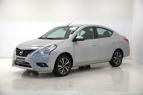 Nissan Versa 1.6 16V FLEXSTART SL 4P XTRONIC
