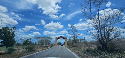 Terrenos 300m2 En Yucatan Con Servicios Y Cerca De Playa