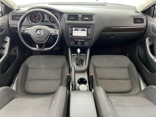 Volkswagen Jetta 2.0 Comfortline Flex Aut 4p