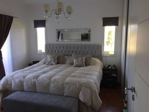Hermosa Casa En Barrio Estancia Smithfield Zarate