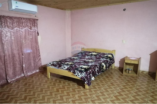 Imagen 8 de 14 de Vendo Casa Con Una Hectárea En Fram: 3 Habitaciones Y 1 Baño