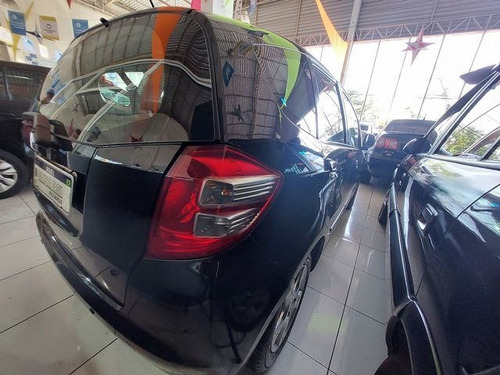 Imagem 4 de 7 de Fit 1.4 Lxl 8v- Câmbio Manual - Aceito Troca 2011