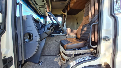 Imagem 13 de 15 de Scania P360 6x2 Trucado Fino Trato Ano 2014