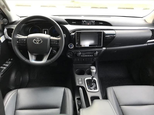 Imagem 9 de 10 de Toyota Hilux 2.8 D-4d Turbo Cd Srv 4x4