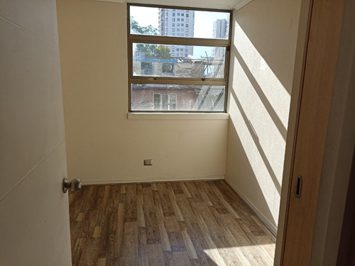 Coipue/macul, Pintado, 2 Dormitorios, 2 Baños, E Y B, Piso 2
