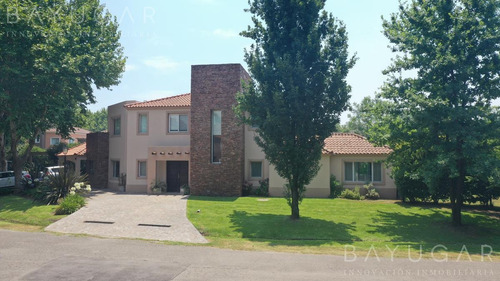 Imagen 7 de 30 de Oportunidad! Venta - Magnífica Casa En Sausalito - Bayugar Negocios Inmobiliarios