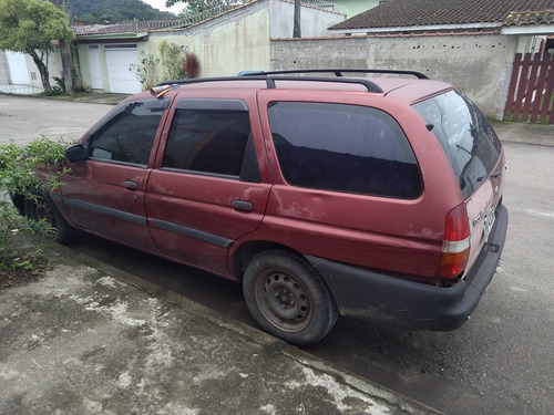 Imagem 2 de 5 de Ford Escort Zetec Perua