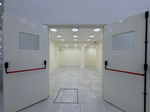 Venta Edificio A Estrenar Dos Plantas + Deposito