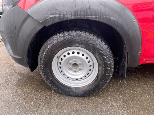 Nissan Frontier 2.5 L