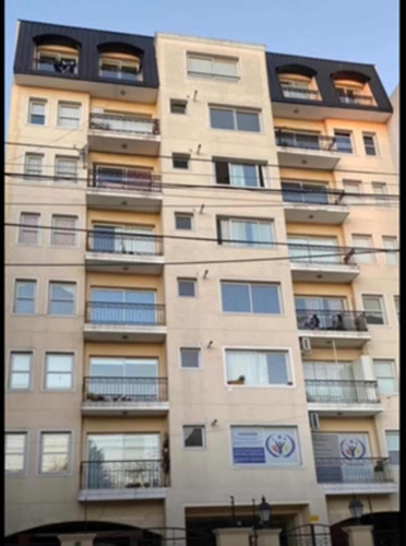 Monoambiente En Centro De Moron Apto Profesional C/cochera