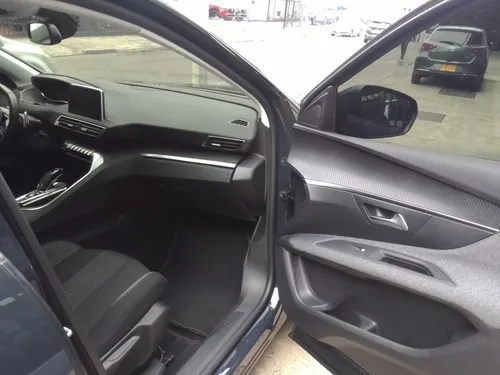 Peugeot 3008 1.6 At
