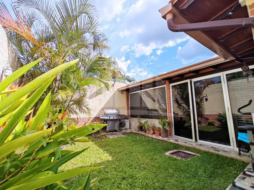 Imagen 21 de 22 de Yosmar & Fernando Venden Townhouse En El Rincón, Res. Villa Orense. Lemth - 158 Solo Clientes