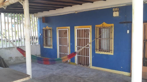 Imagen 2 de 14 de Posada Turistica Frente Al Mar Cayo Copey. Estado Miranda. A Iz
