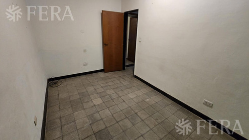 Venta Casa De 4 Ambientes Con Cochera En Bernal Oeste