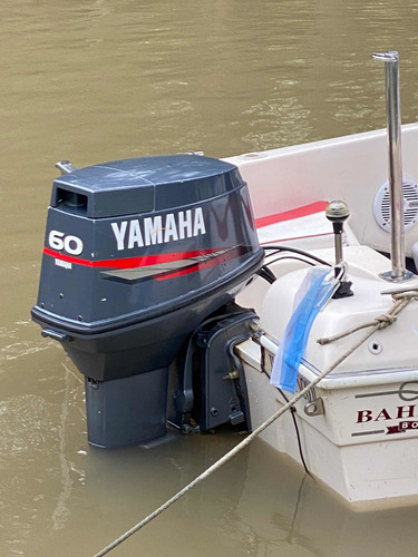 Lancha Bahamas 440 Sx Con Motor Yamaha 60 Hp 2t Año 2002