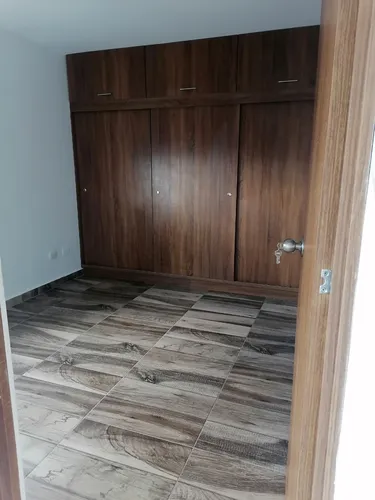 Apartamento, Pisina Camcha De Fusbool Y Basquesbol