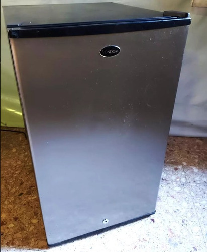 Heladera Minibar Vondom Rfg70 Negra 70l 220v - 240v