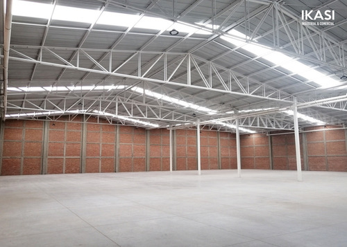 Imagen 3 de 14 de Bir-439 Bodega Zona Industrial 2000 M2 Buen Precio