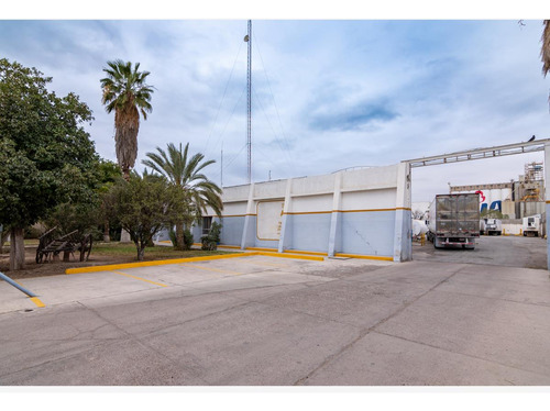 Oficina En Venta En Parque Industrial Carlos A Herrera Araluce, Gómez Palacio, Durango