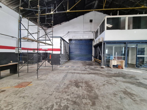 Imagen 7 de 10 de Galpon En Venta En La Av Farriar Liseth Varela 04144183728