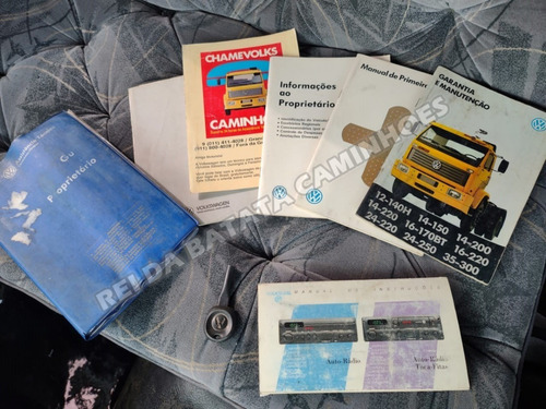 Imagem 12 de 14 de Volkswagen 16-220 Cummins Turbo Toco 4x2 Baú 11 Metros
