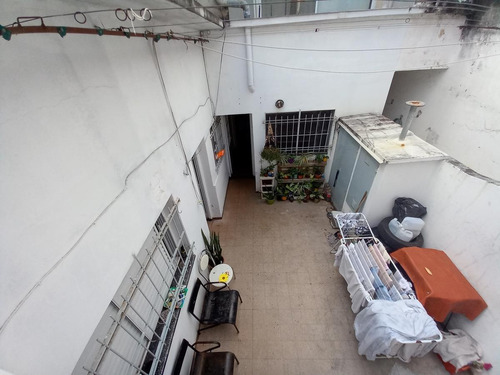 Imagen 12 de 18 de Venta Casa De Pasillo, Dorrego 262 A Reciclar.
