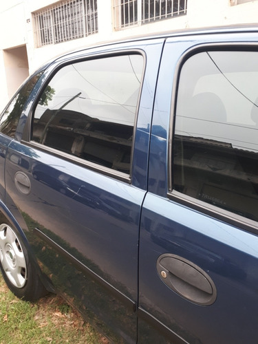 Imagen 12 de 15 de Chevrolet Corsa 1.8 Gl Aa Dh 2007