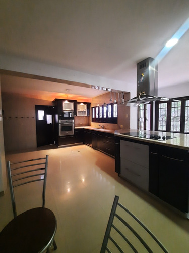 Yannet Inmuebles Vende Casa Calle Cerrada Trigal Norte