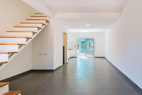 Imagen 15 de 19 de Duplex 3 Ambientes Combet 6017 - V. Ballester