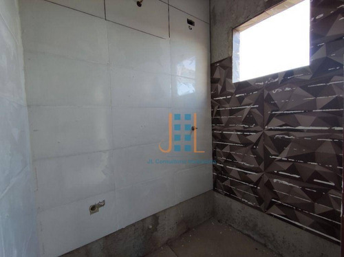 Sobrado Com Três Quartos Ampla Sala E Cozinha Prox. Ao Corpo De Bombeiros Do Sitio Cercado - So1233