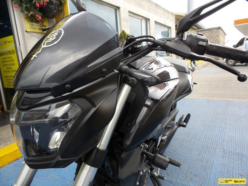 Imagen 9 de 25 de Bajaj Dominar D250