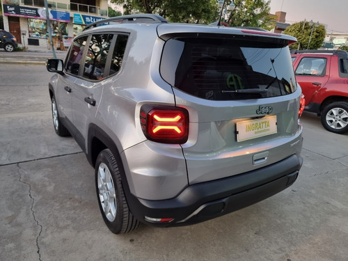 Imagen 3 de 15 de Jeep Renegade Sport 1.8 At
