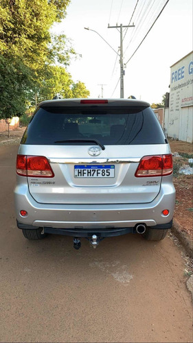 Imagem 2 de 10 de Toyota Sw4 2008 3.0 Srv 7l 4x4 Aut. 5p