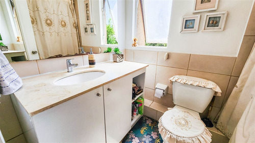 Gran Oportunidad Casa 3 Pisos 4dor. 3est. En Condominio Int